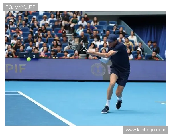 辛纳直落两盘击败19岁小将勒纳·钱 成功夺得中网男单冠军